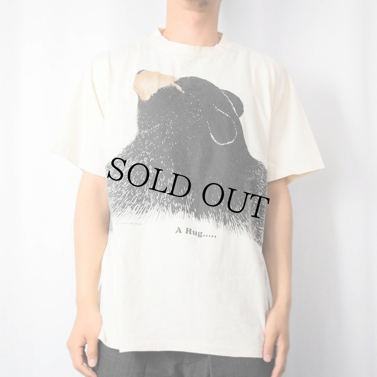 画像2: 90's USA製 "A Hug..." くまプリントTシャツ L (2)
