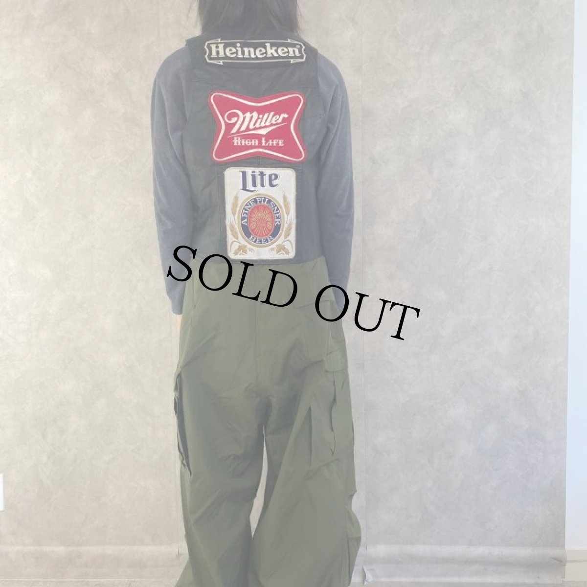 画像4: VINTAGE パッチ付き レザーベスト (4)