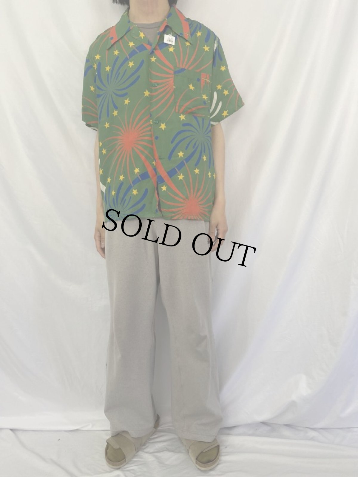 画像2: 50's CAMPUS "4th of July" 花火柄 オープンカラーレーヨンシャツ ML (2)