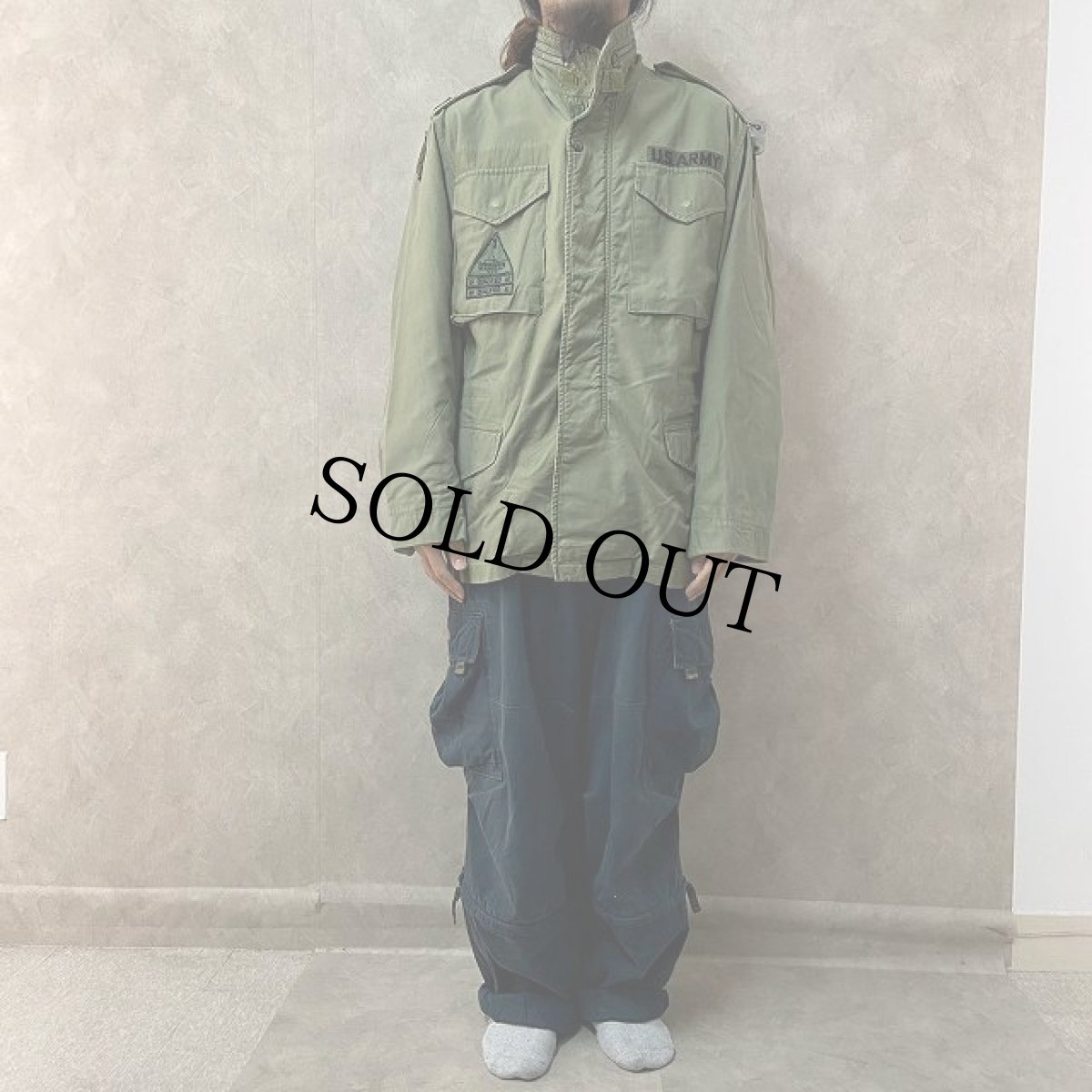 画像2: 60's US.MILITARY M-65 パッチ付きフィールドジャケット 2nd REGULAR-SMALL (2)