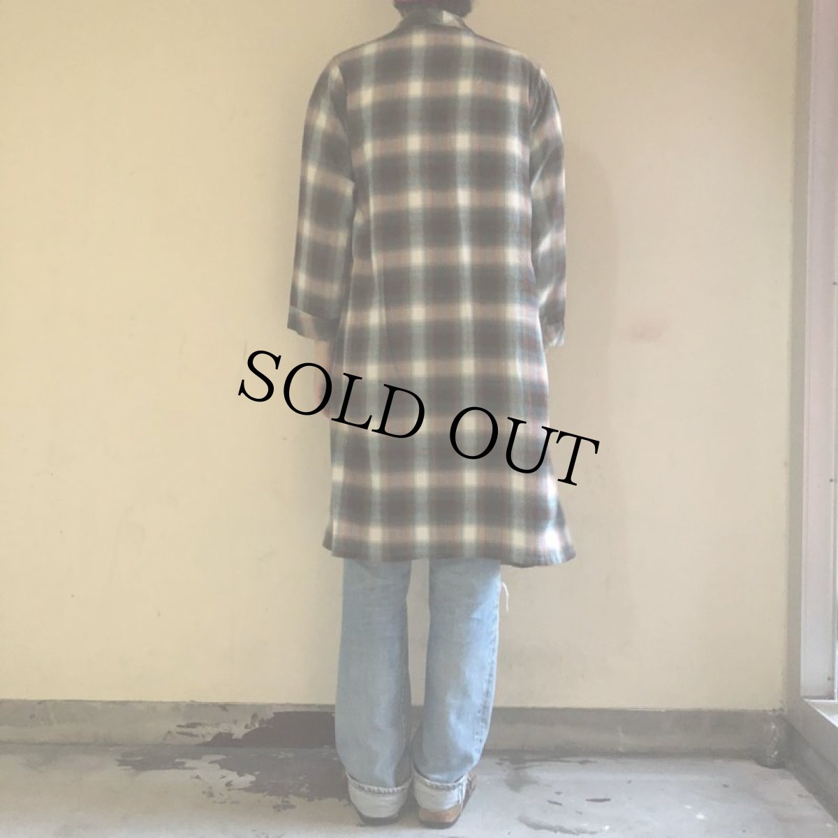 画像4: 60〜70's TELEVISION オンブレーチェック柄ガウン (4)