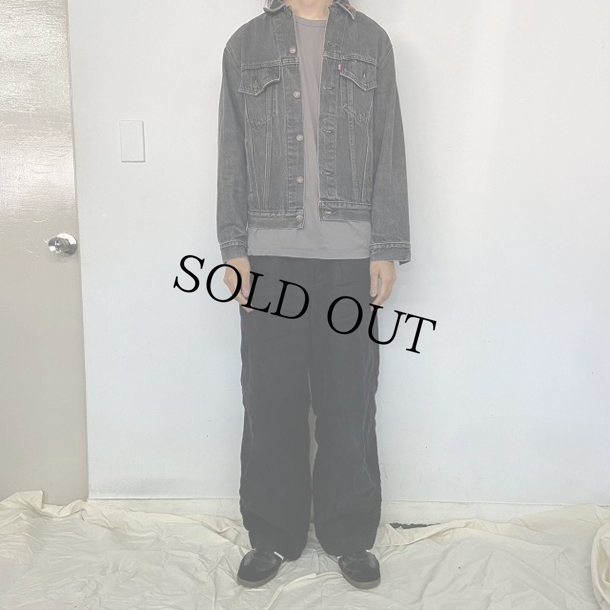 画像2: 80's〜 Levi's USA製 70506-0529 カスタム ブラックデニムジャケット SIZE38R (2)