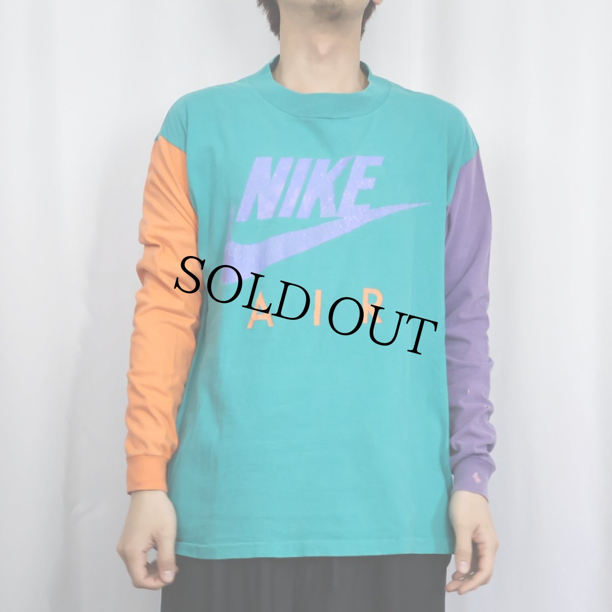 画像3: 90's NIKE 銀タグ USA製 ロゴプリント マルチカラーロンT M (3)