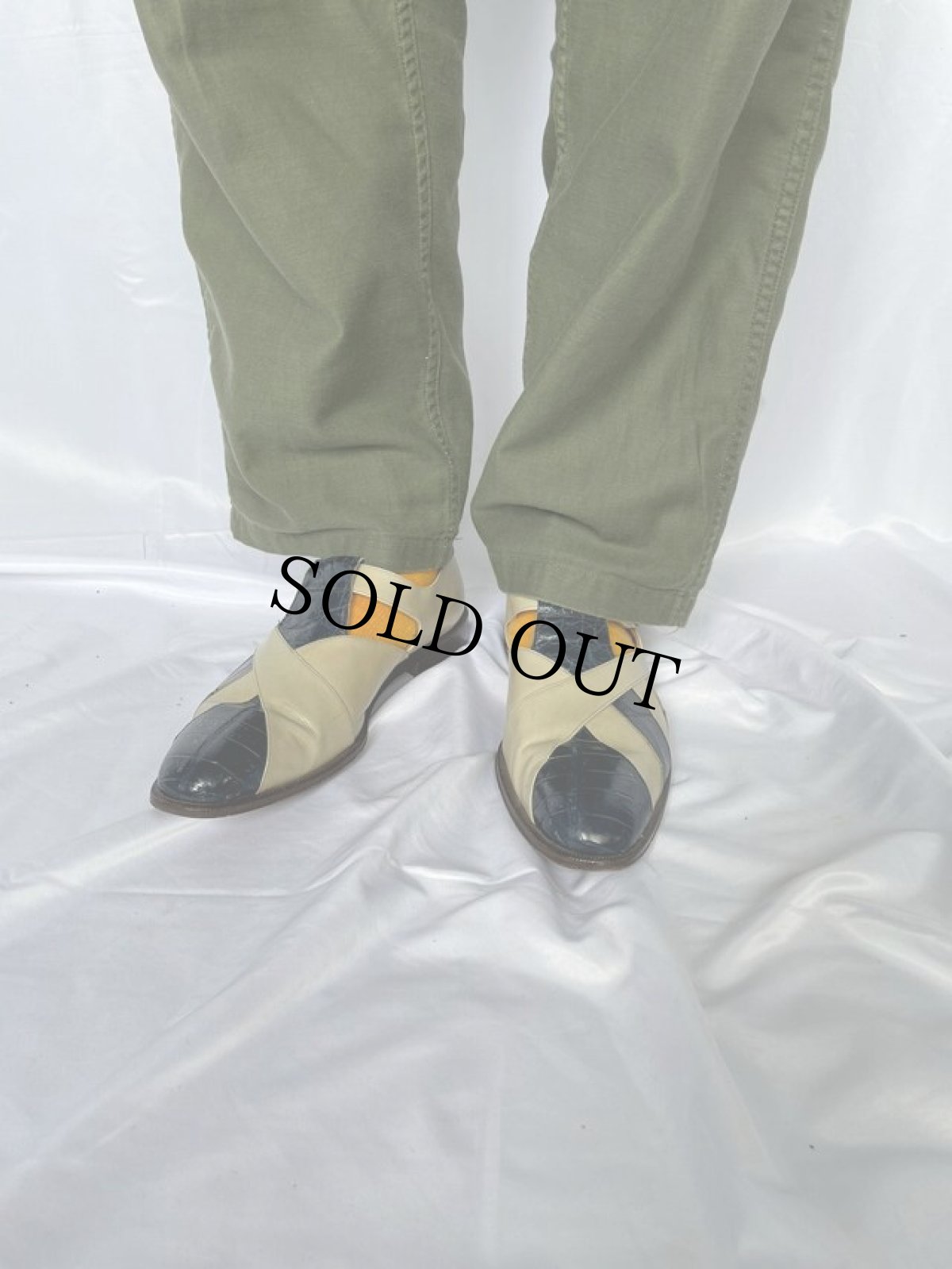 画像2: SPAIN製 型押しクロコ クロスグルカサンダル 91/2 (2)