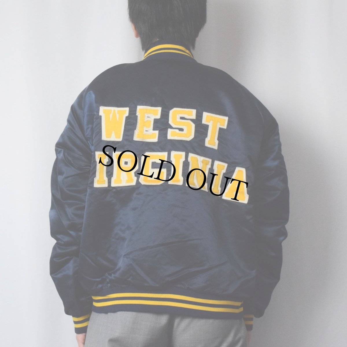 画像4: "WEST VIRGINIA" ワッペン付き ナイロンスタジャン NAVY (4)