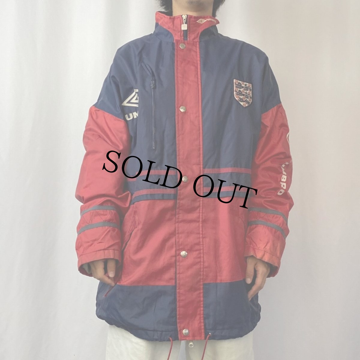 画像2: 90's UMBRO イングランド代表エンブレム刺繍 ナイロンベンチコート NAVY L (2)