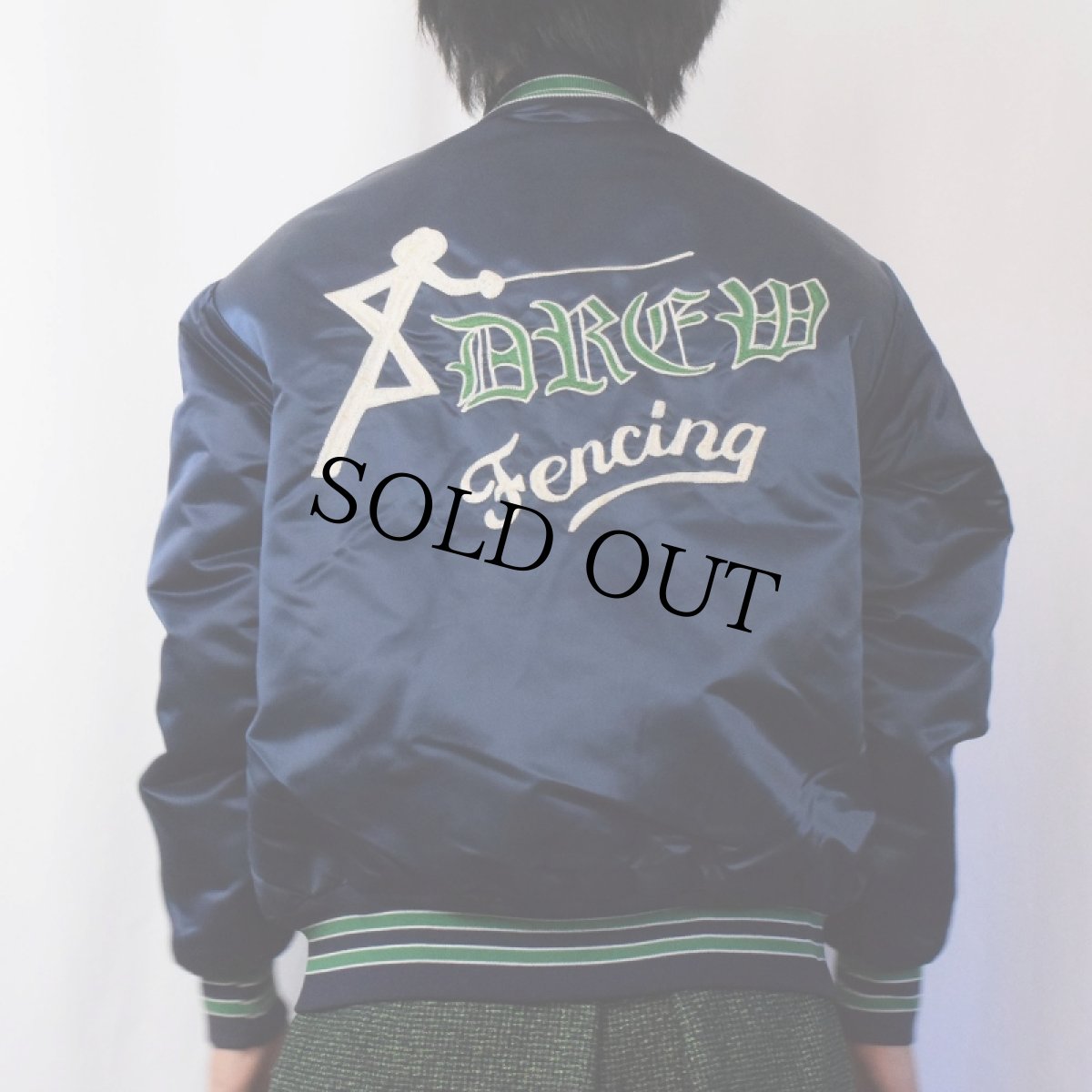 画像4: 80's ALADEN USA製 "DREW Fencing" チェーン刺繍 中綿ナイロンスタジャン NAVY M (4)