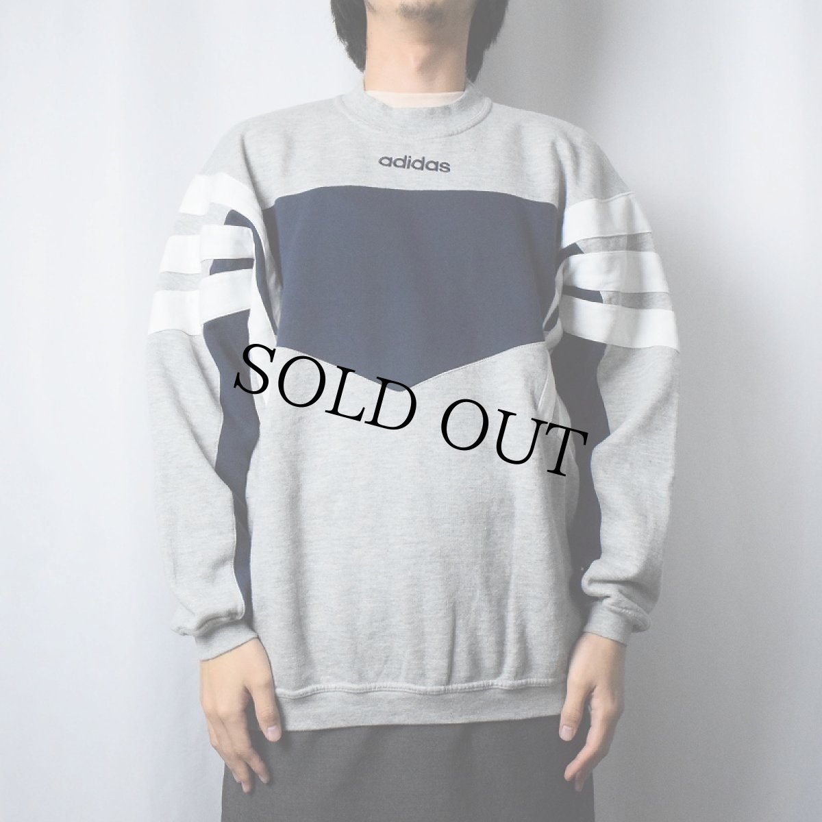 画像2: 90〜2000's adidas EQUIPMENT 切り替えデザイン ロゴ刺繍スウェット M (2)