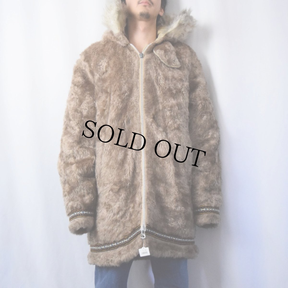 画像2: 70's Hansa-Branta チロリアンテープ フェイクファー エスキモーダウンジャケット L (2)