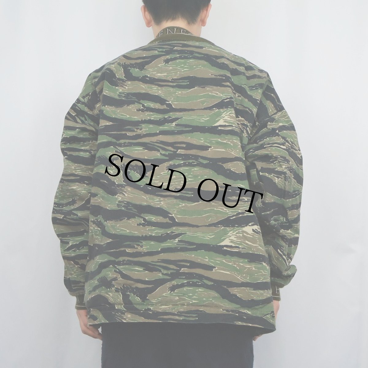 画像3: RENEGADE タイガーストライプカモ柄 コットンプルオーバーシャツ (3)