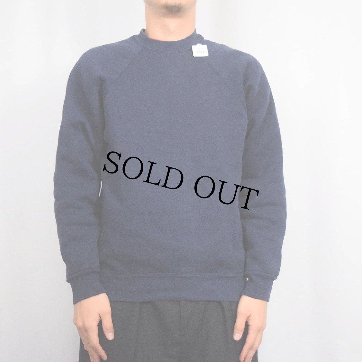 画像2: 80's DISCUS USA製 無地ラグランスウェット NAVY M (2)