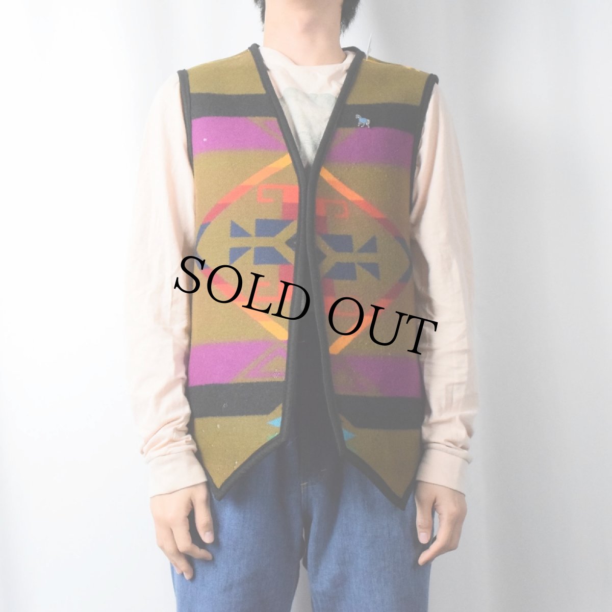 画像2: バッジ付き ネイティブ柄 ウールベスト (2)