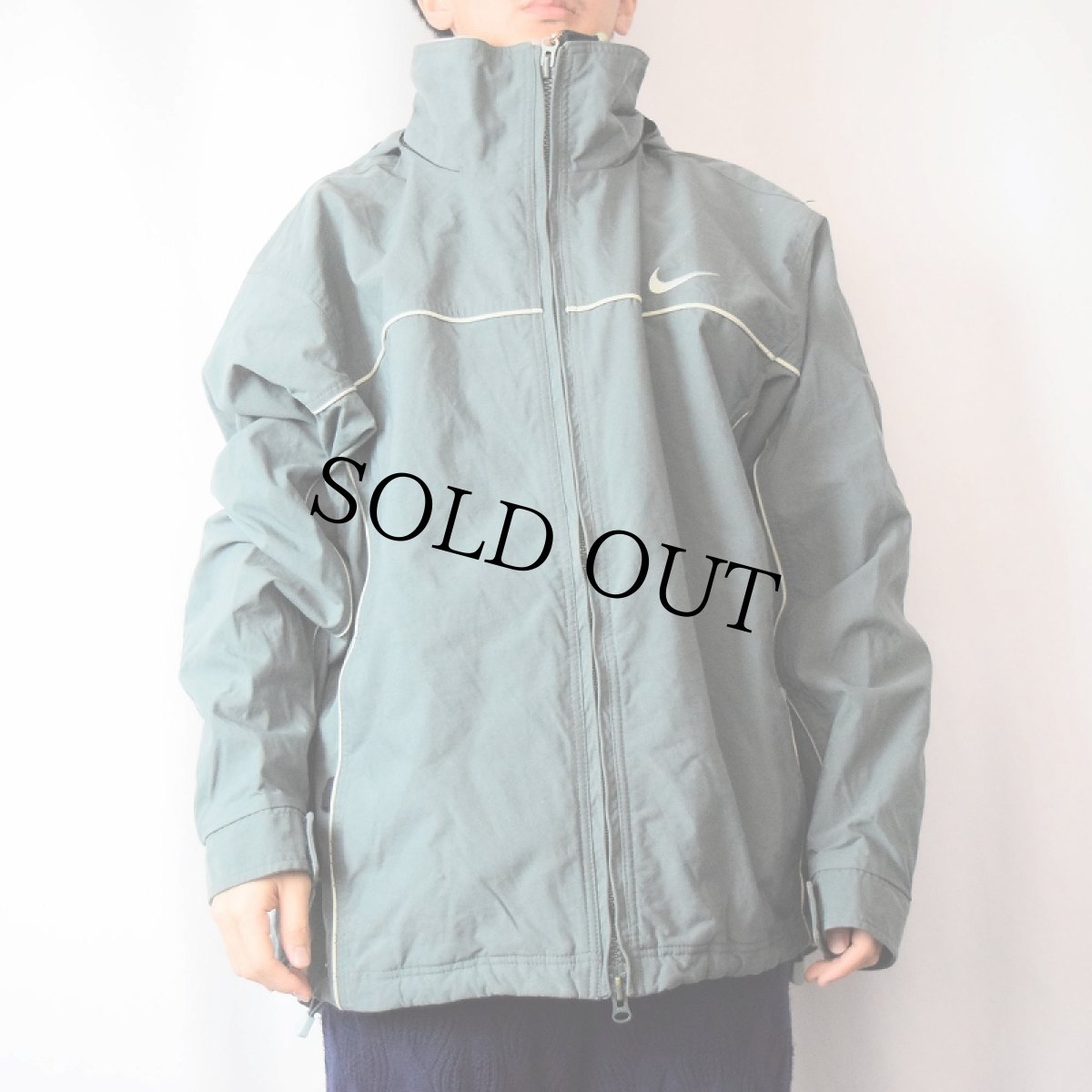 画像2: NIKE ACG ロゴ刺繍 フード付き ナイロンジップジャケット XL (2)