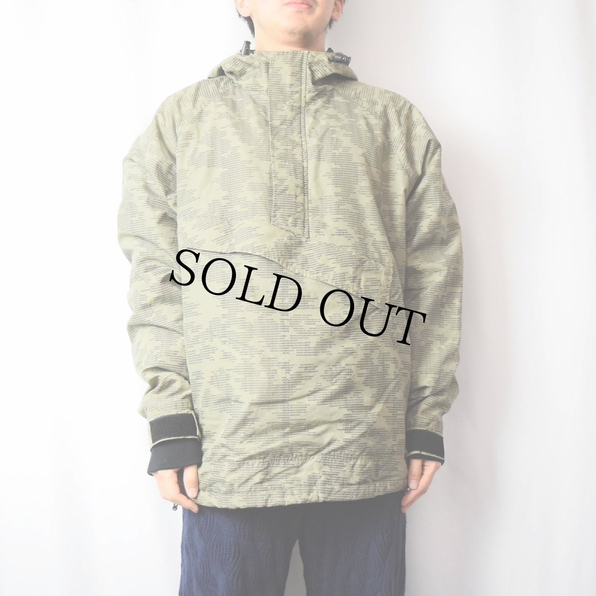 画像2: VOLCOM 総柄 ナイロンアノラックパーカー (2)