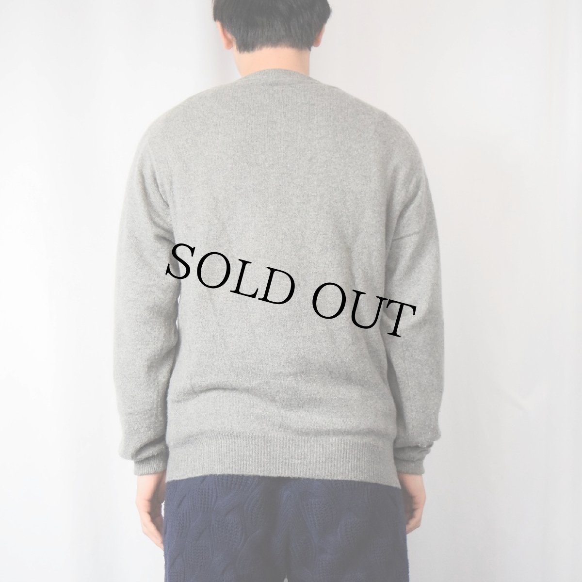 画像3: Scotsdoon Vネック カシミアニットセーター SIZE40 (3)