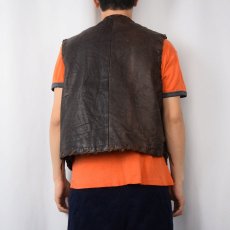 画像3: 【SALE】 70's CANADA製 レースアップデザイン ラムレザーベスト L (3)
