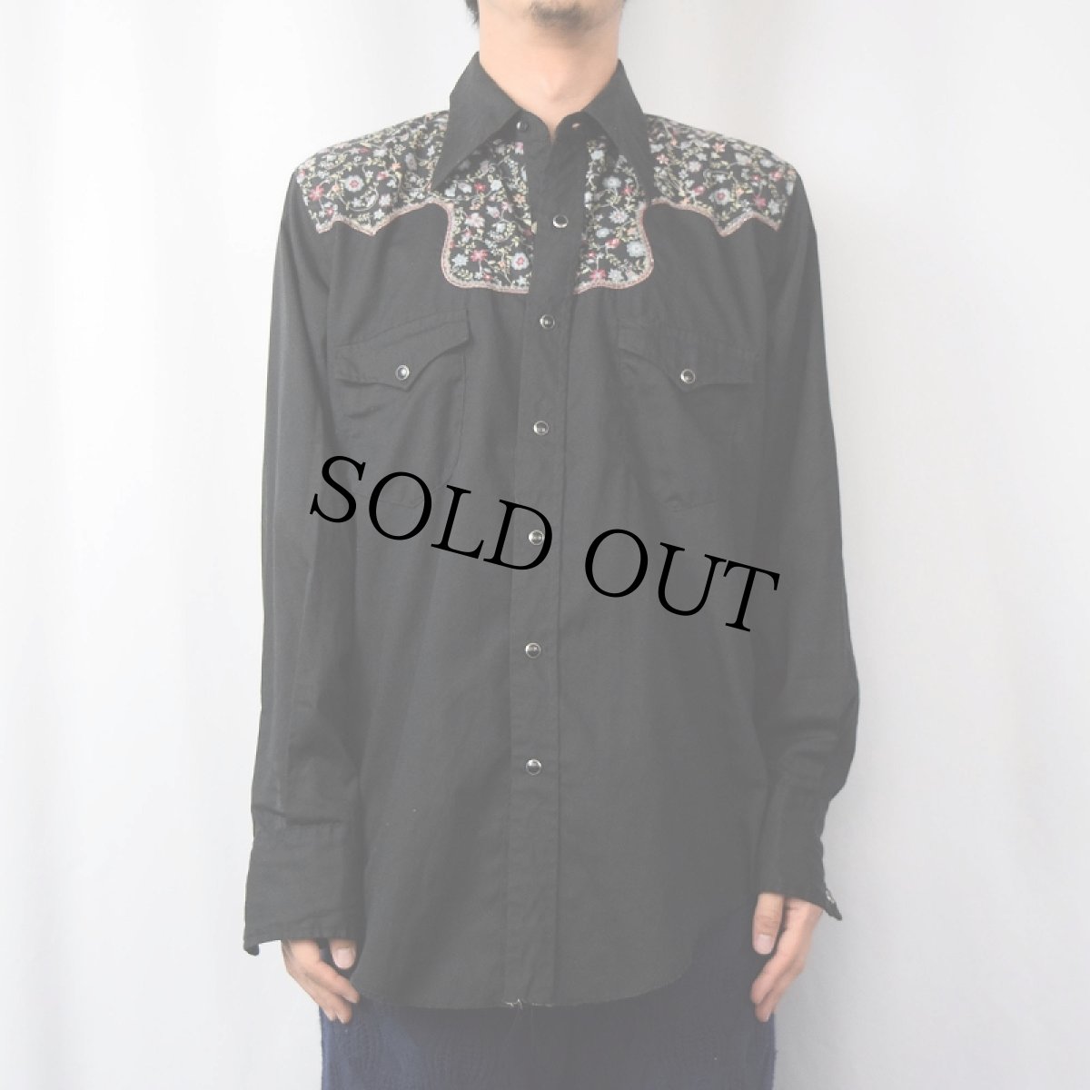 画像2: 70's Wrangler USA製 白タグ 花柄ヨーク ウエスタンシャツ BLACK size16-34 (2)