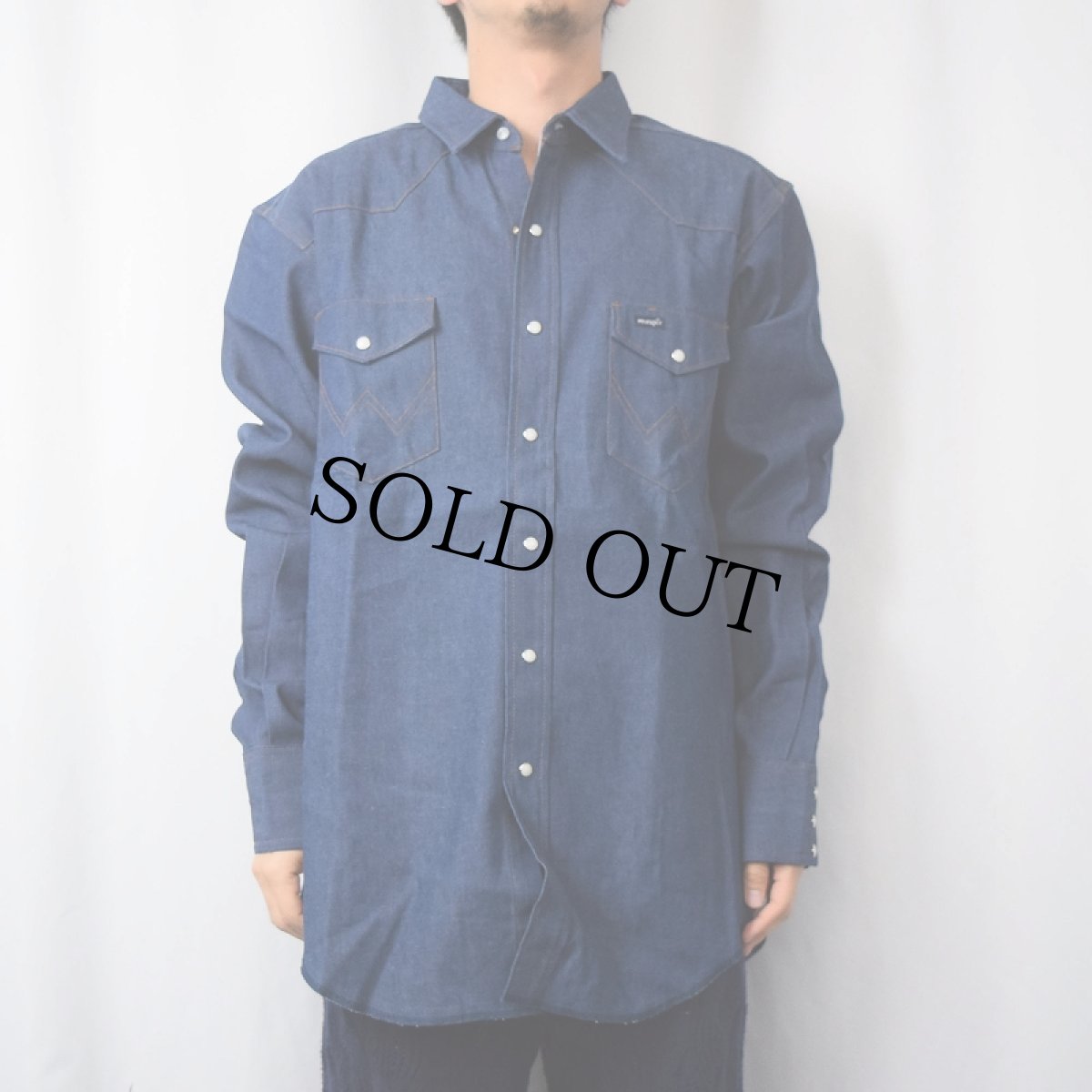 画像2: 80's Wrangler USA製 デニムウエスタンシャツ DEADSTOCK size 17 1/2-36 (2)