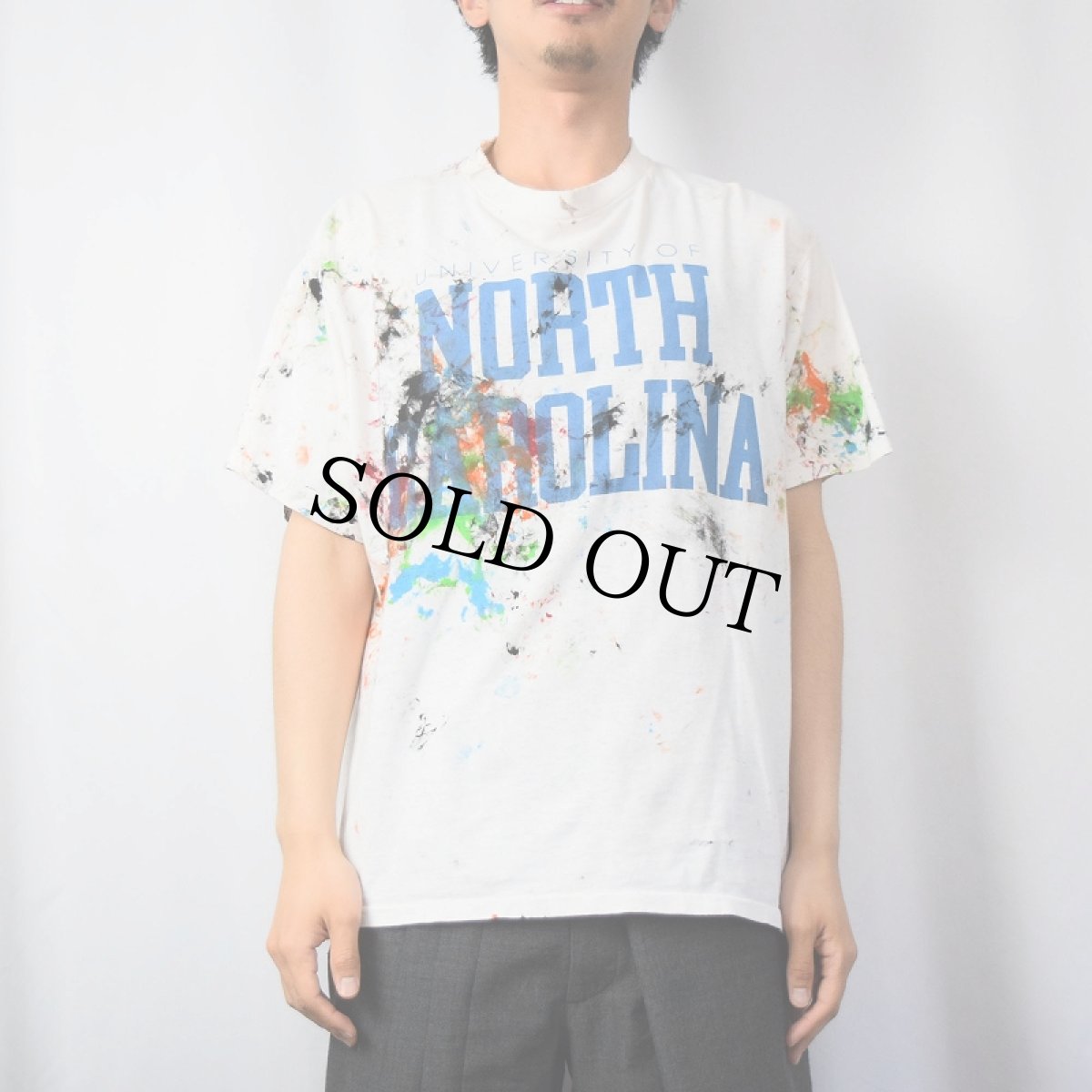 画像2: 90's USA製 "UNIVERSITY OF NORTH CAROLINA" ペンキペイント プリントTシャツ L (2)