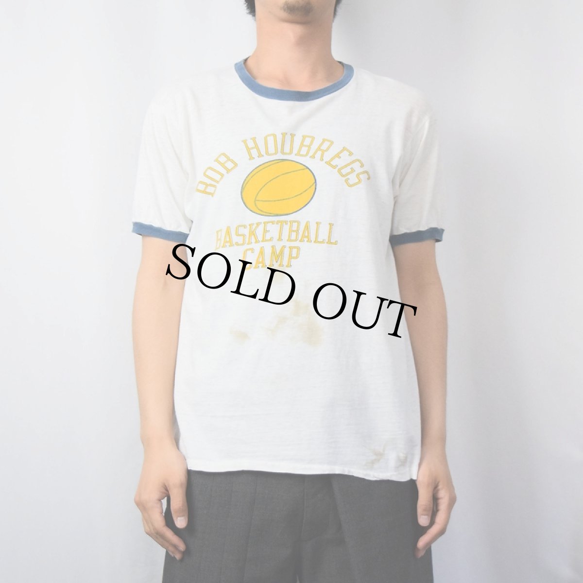 画像2: 70's Champion USA製 赤バータグ "BOB HOUBREGS" プリントリンガーTシャツ XL (2)