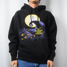 画像2: THE NIGHTMARE BEFORE CHRISTMAS キャラクタープリントスウェットフーディー BLACK (2)