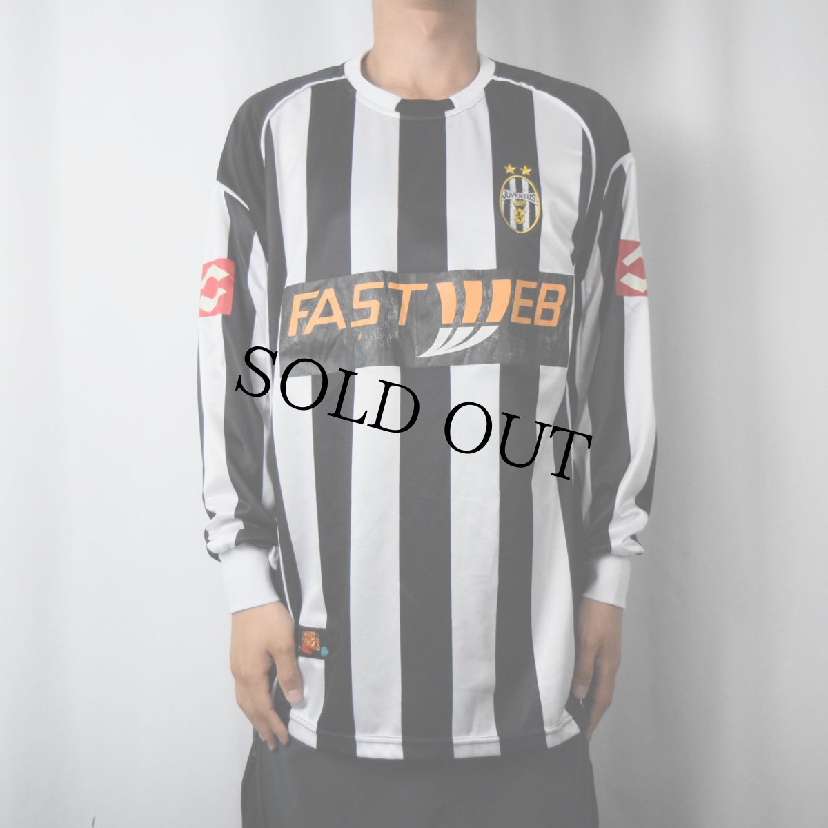 画像2: Juventus サッカーユニフォームシャツ (2)