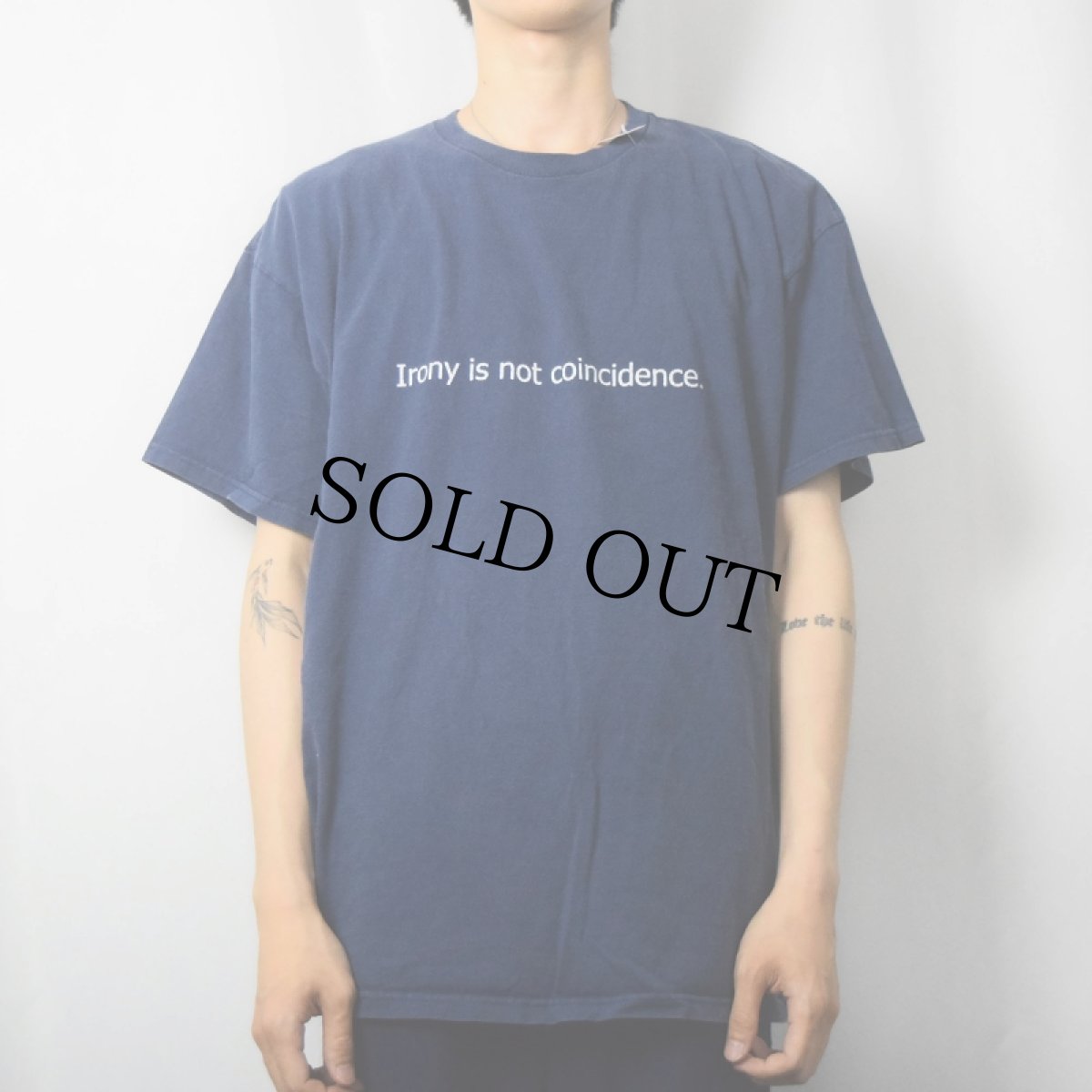 画像3: 2000's "Irony is not concidence." メッセージプリントTシャツ NAVY 2XL (3)