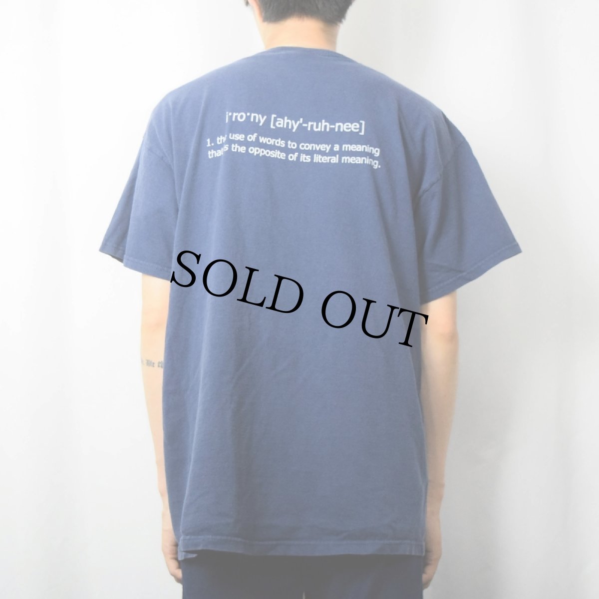 画像4: 2000's "Irony is not concidence." メッセージプリントTシャツ NAVY 2XL (4)