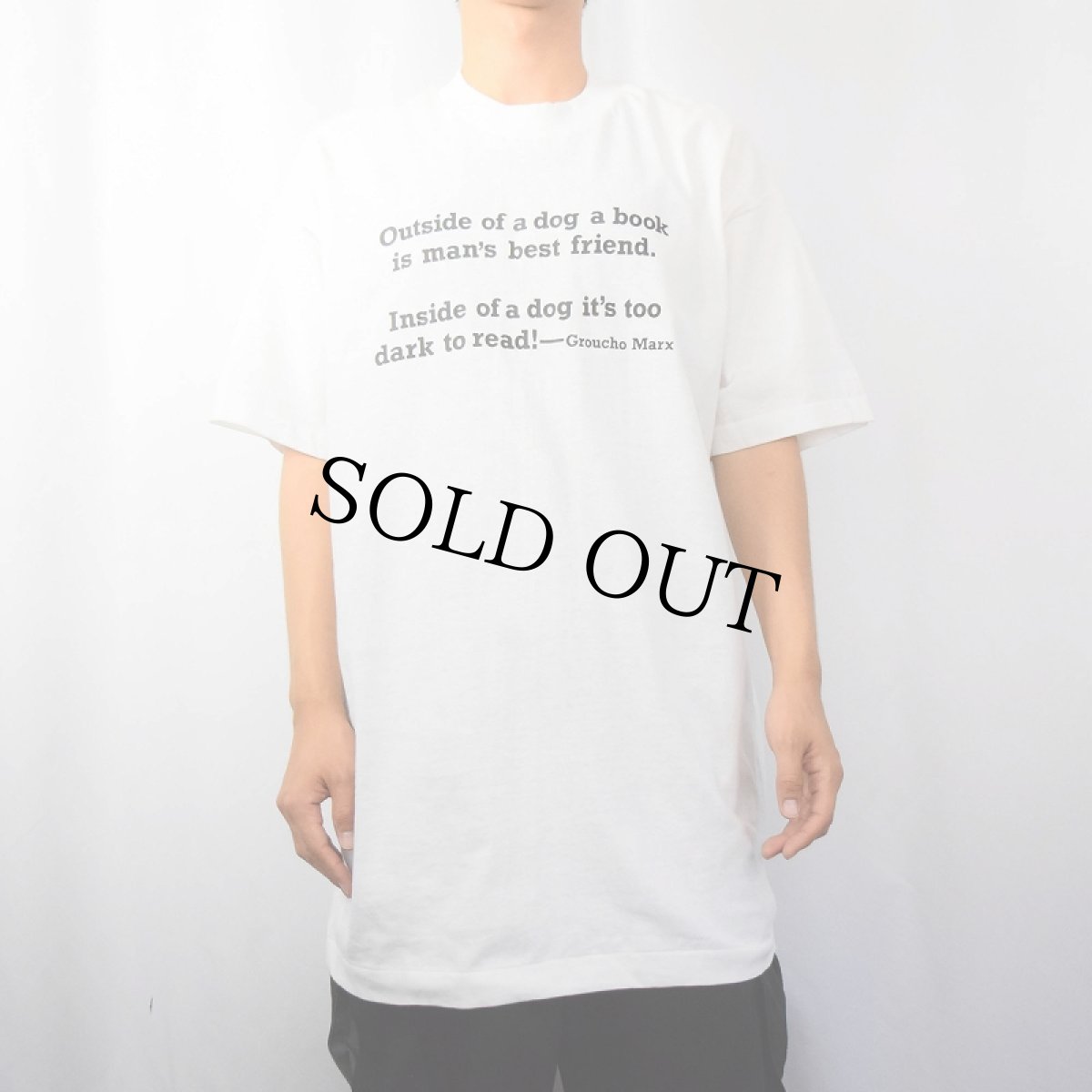 画像2: 90's Groucho Marx USA製 "Outside of a dog..." 名言プリントTシャツ XL (2)