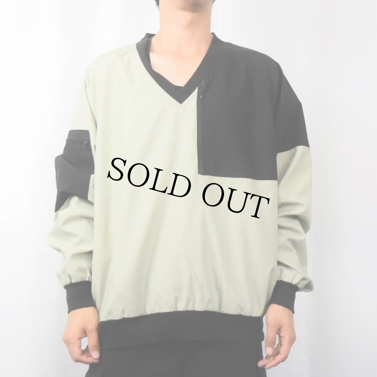 画像2: KITTRELL 切り替えデザイン Vネック ポリエステルプルオーバー L (2)