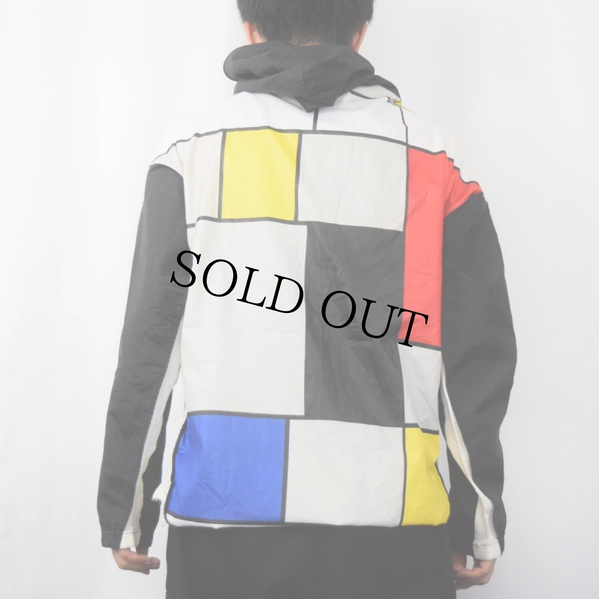 画像3: 80〜90's LOOK FRANCE製 モンドリアンパターン ポリエステル ハーフジッププルオーバーパーカー L (3)