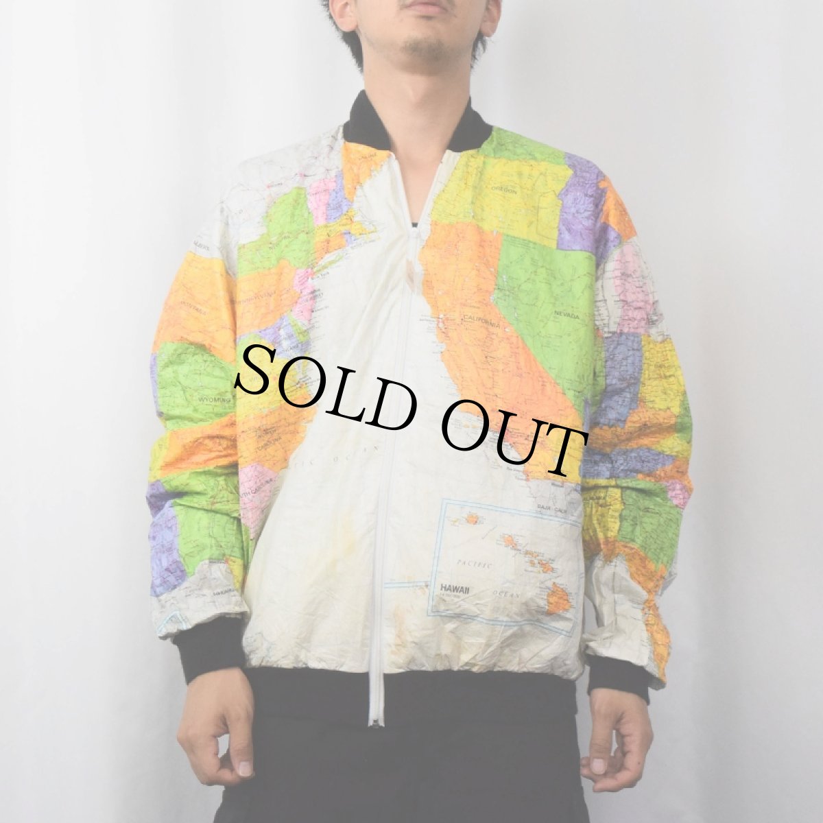 画像2: 90's 世界地図柄 ペーパージャケット XL (2)