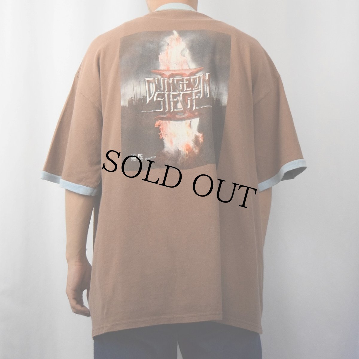画像4: 2000's DUENGON SIEGE II ゲームプリントリンガーTシャツ XL (4)