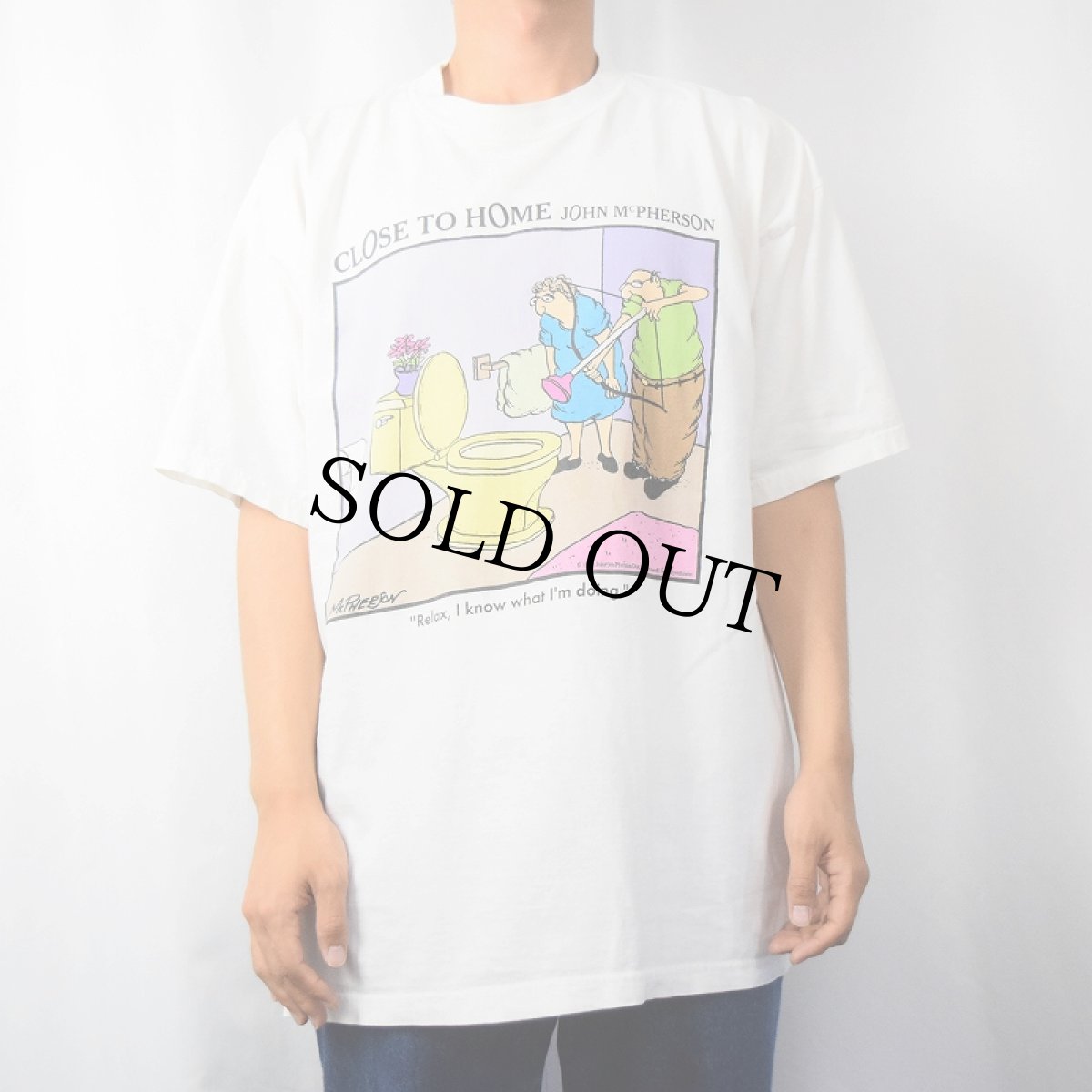 画像2: 90's JOHN McPHERSON "CLOSE TO HOME" シュールイラストプリントTシャツ XL (2)