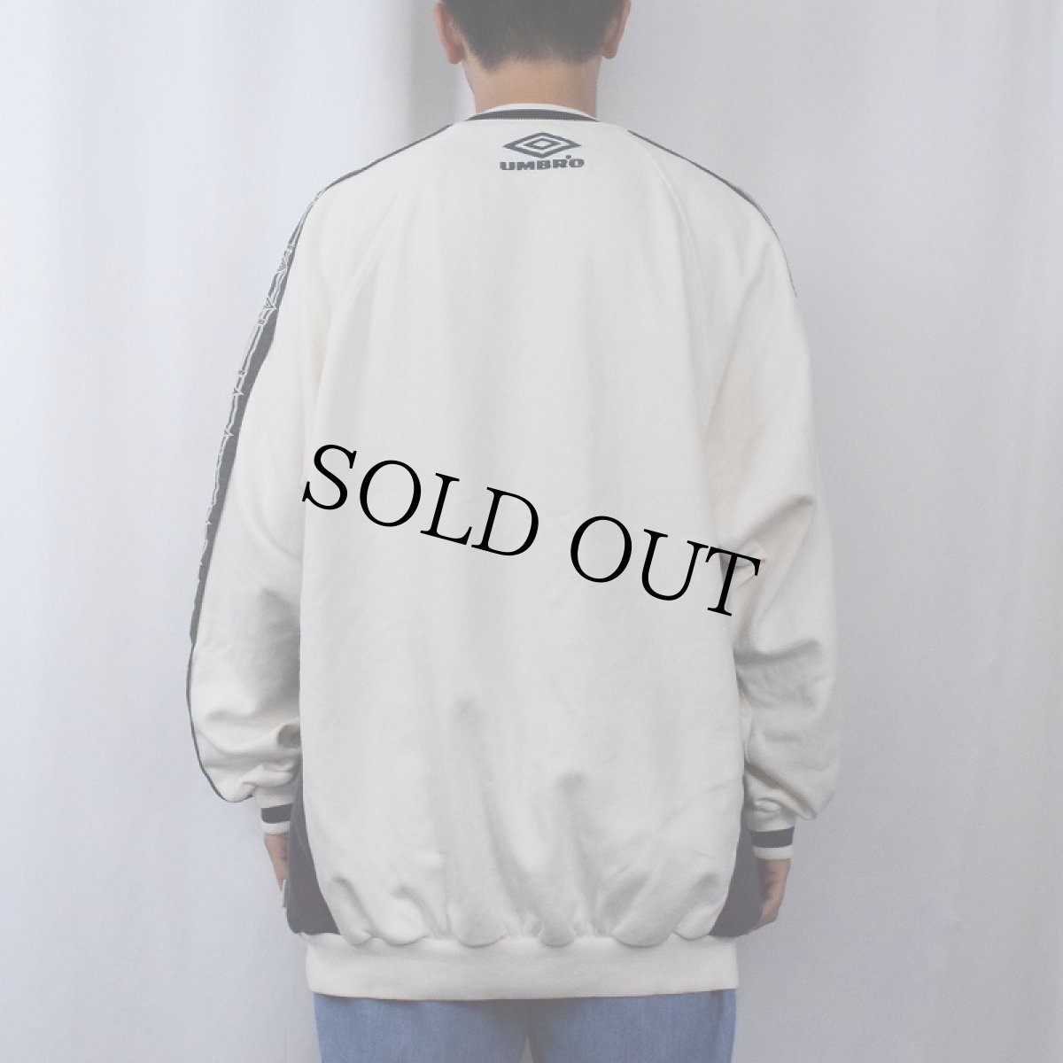 画像3: 90's UMBRO ロゴ刺繍 サイドラインスウェット XL (3)