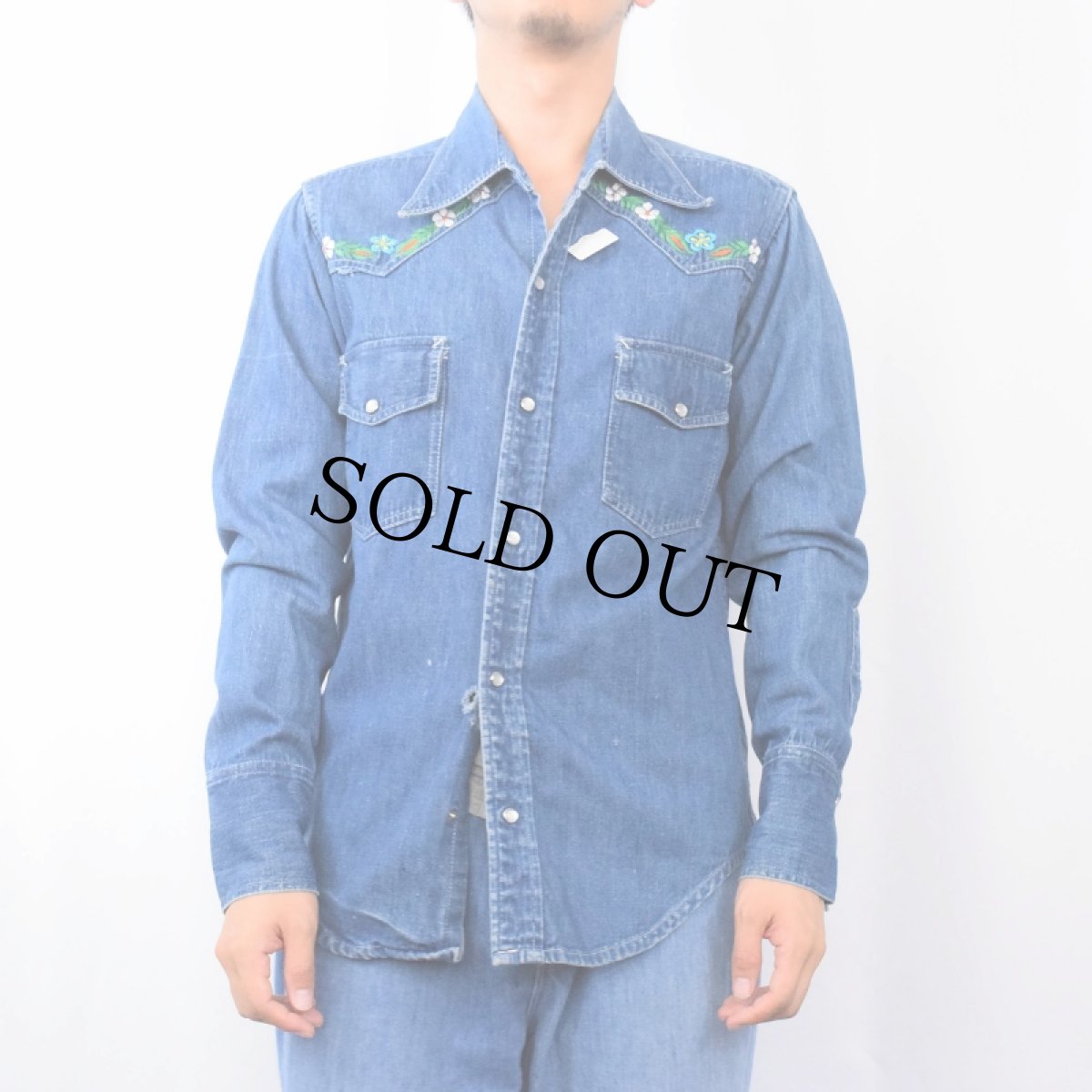 画像2: 60〜70's Neiman-Marcus 花柄刺繍 デニムウエスタンシャツ M (2)