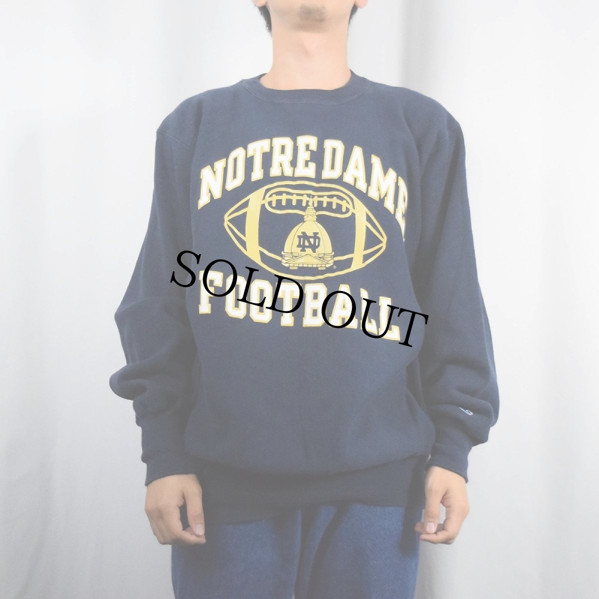 画像2: 90's Champion REVERSE WEAVE USA製 "NOTRE DAME FOOTBALL" プリントスウェット NAVY XL (2)