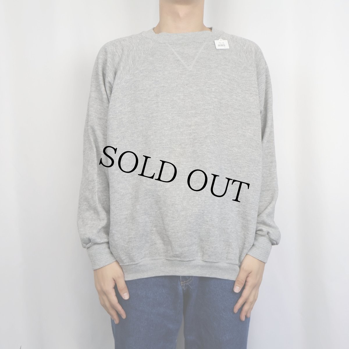 画像2: 70〜80's Healthknit USA製 前V 無地ラグランスウェット (2)