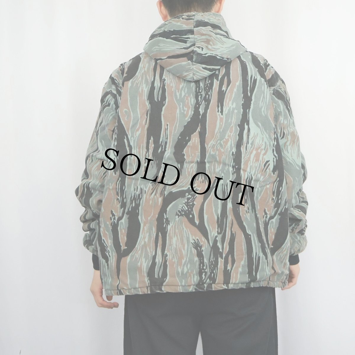 画像3: Ideal タイガーストライプカモ柄 中綿入りパーカー (3)