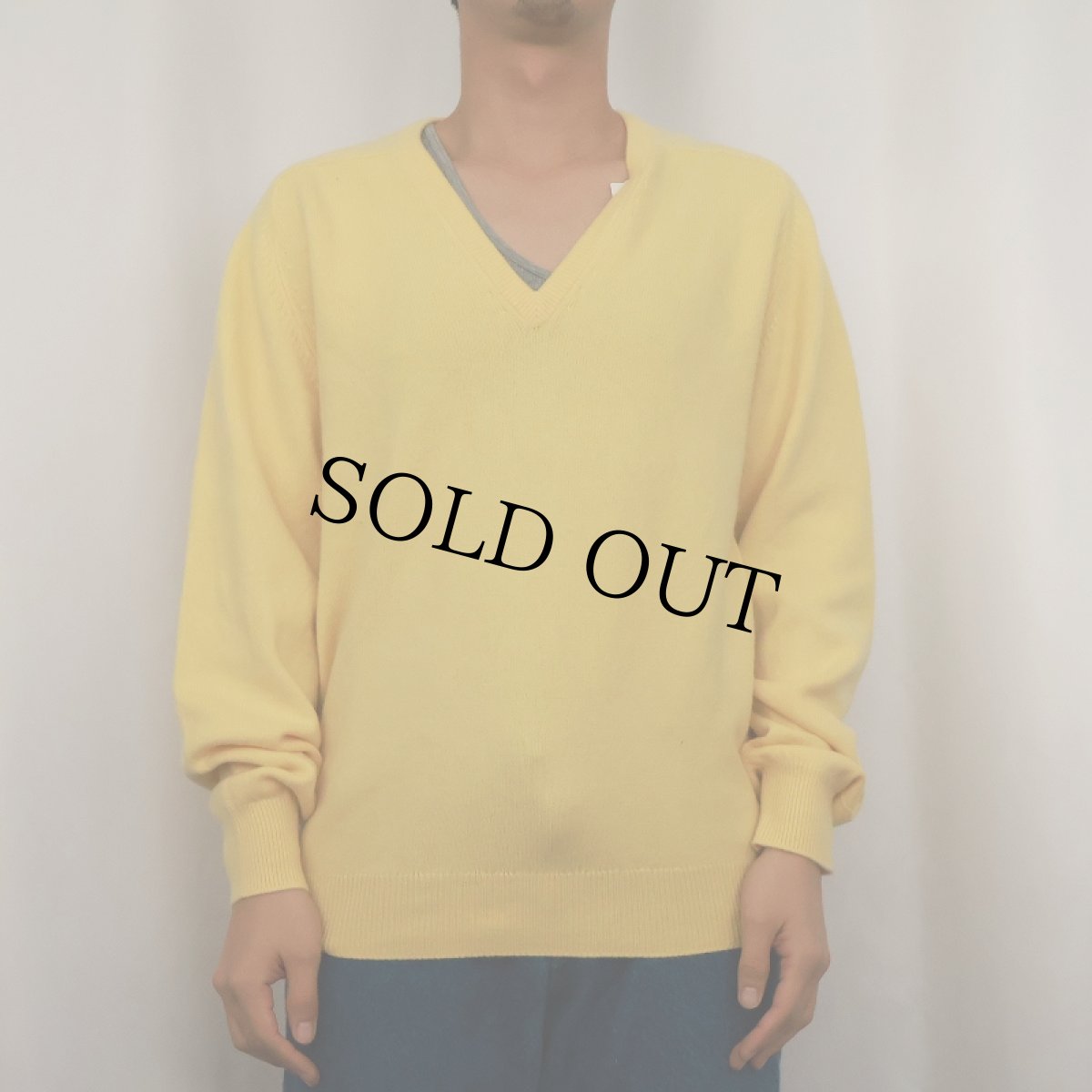 画像2: 80's Pringle of Scotland SCOTLAND製 Vネック カシミアニットセーター SIZE40 (2)