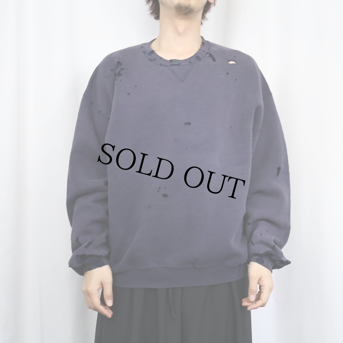 画像2: RUSSELL ATHLETIC 前V フェードスウェット NAVY XL (2)