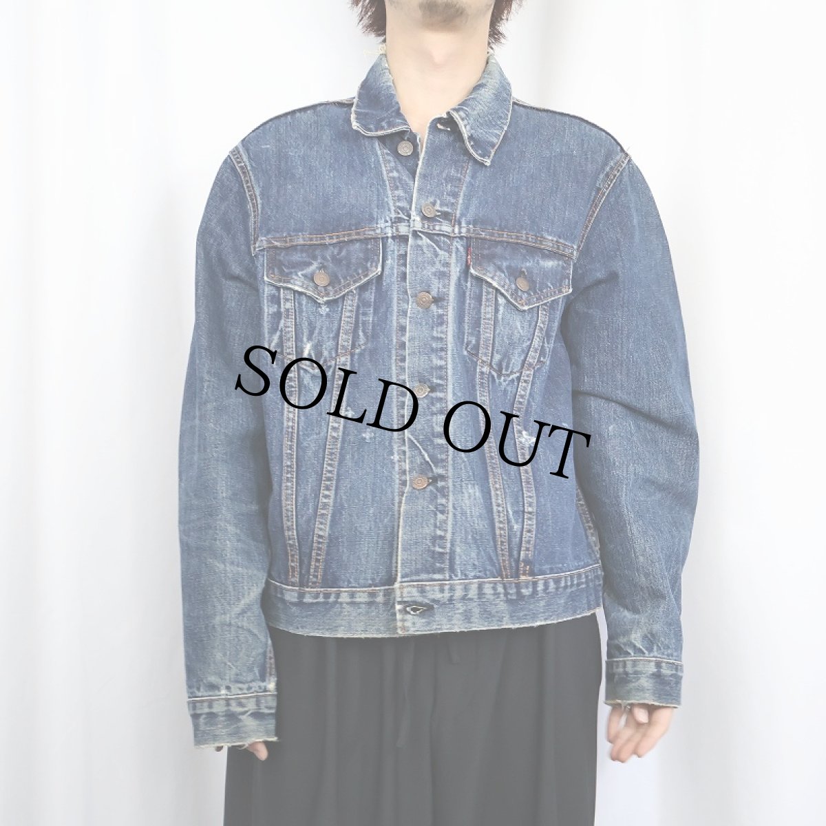 画像2: 60〜70's LEVI'S 70505 BIGE デニムジャケット SIZE48 (2)