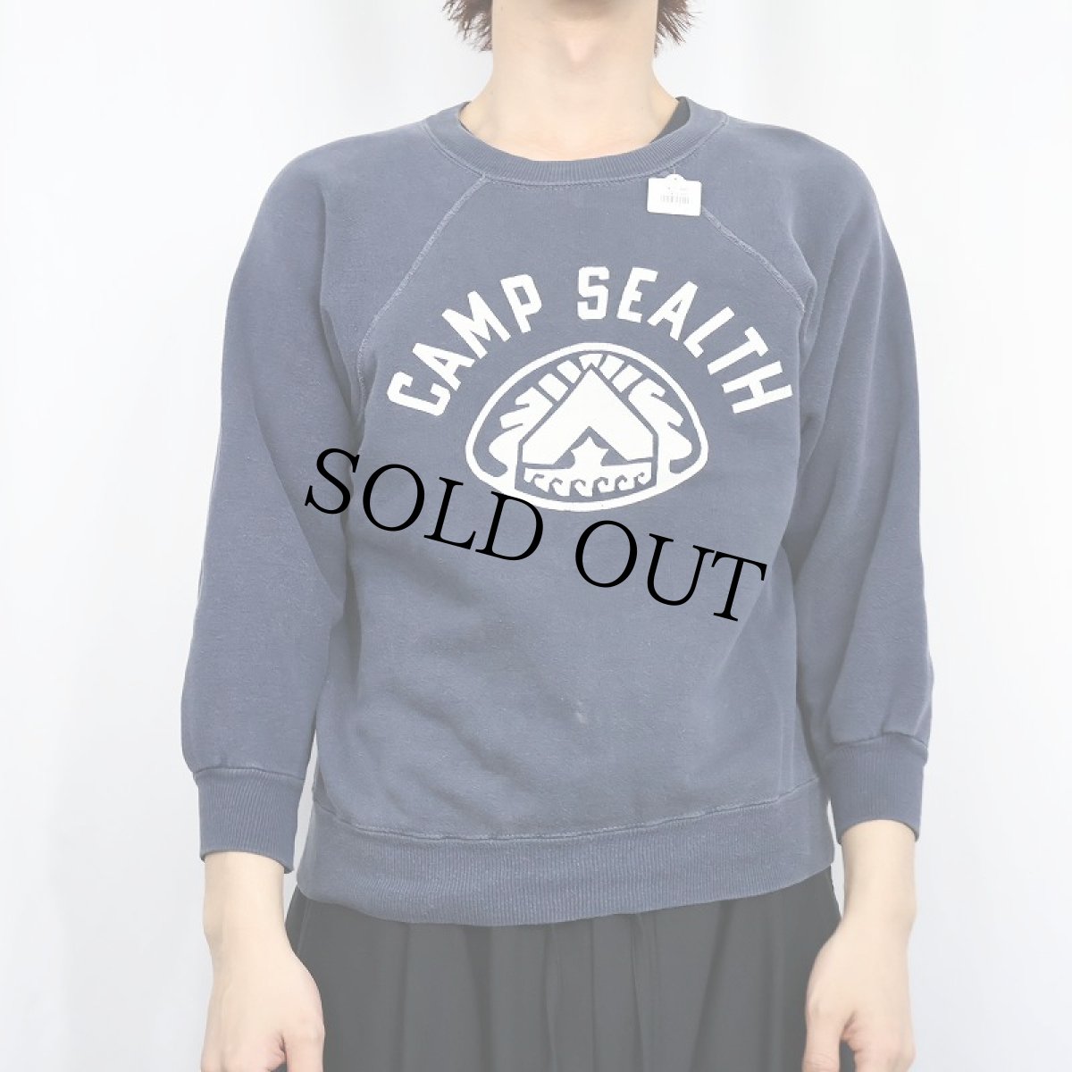 画像2: 【SALE】 60's "CAMP SEALTH" プリントラグランスウェット NAVY (2)