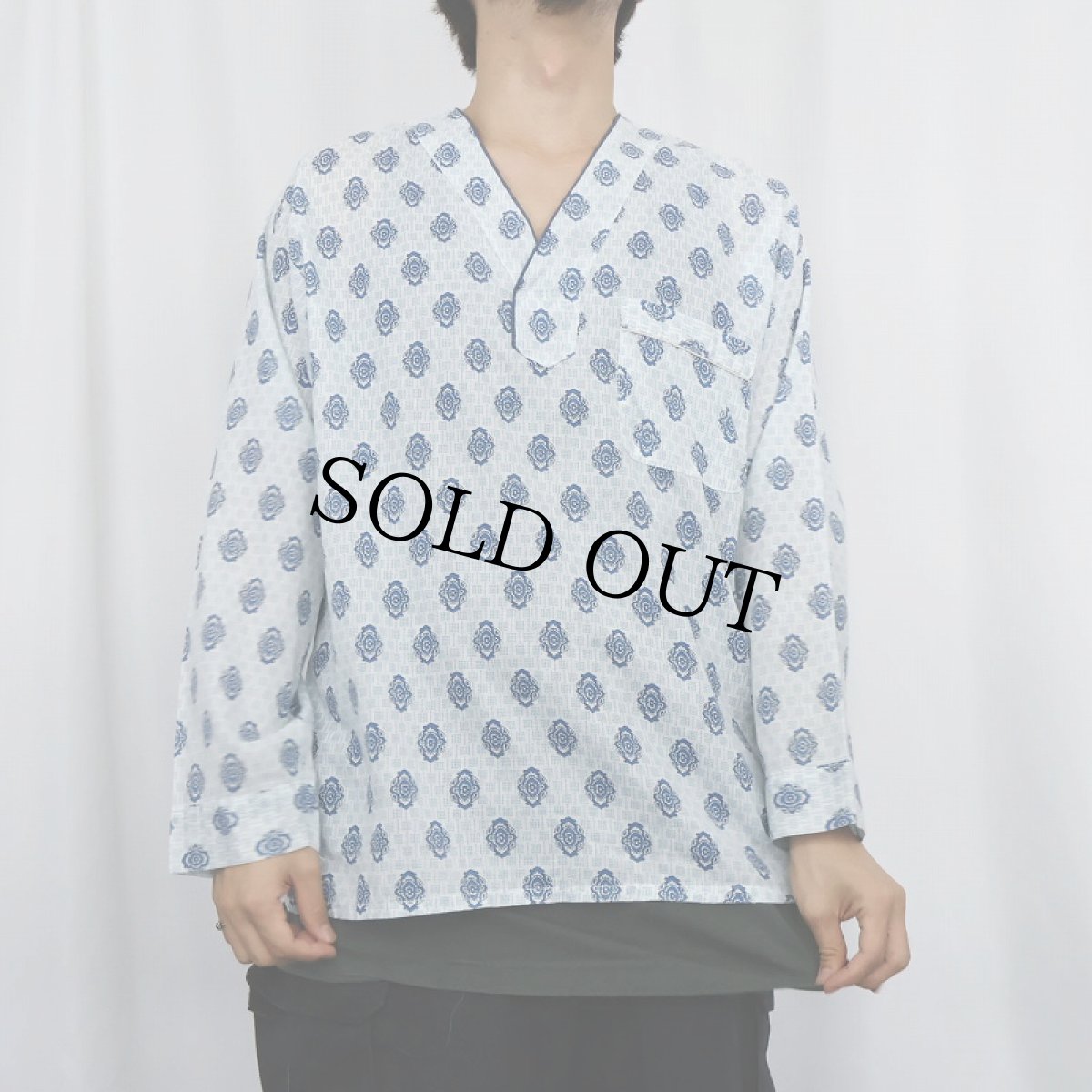 画像2: 70's B.V.D. 総柄 コットンポリ パジャマシャツ M (2)