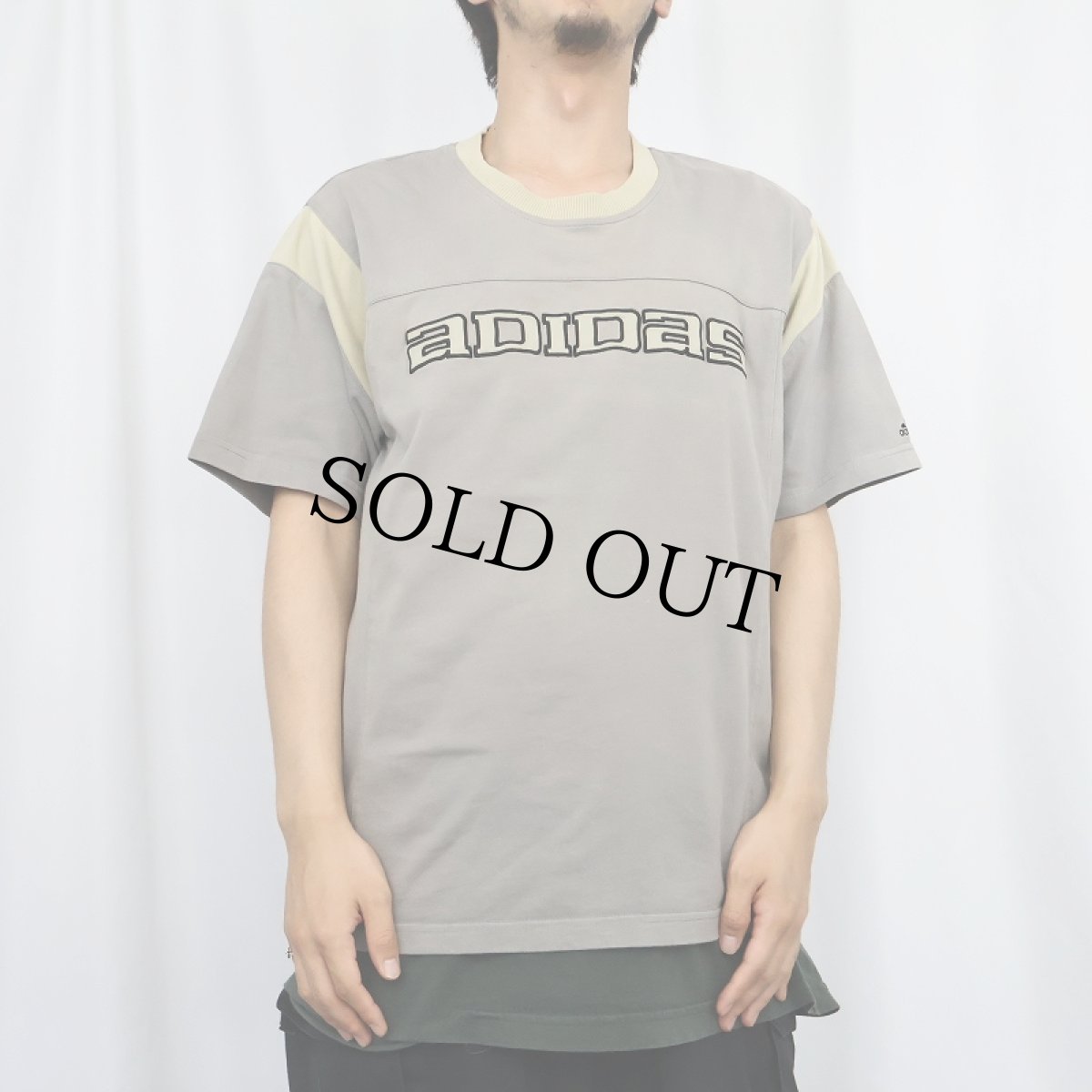 画像2: 90〜2000's adidas 切り替えデザイン ロゴ刺繍 フットボールTシャツ S (2)