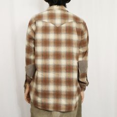 画像3: 70's PENDLETON オンブレーチェック柄 エルボーパッチ付き ウールウエスタンシャツ XL (3)