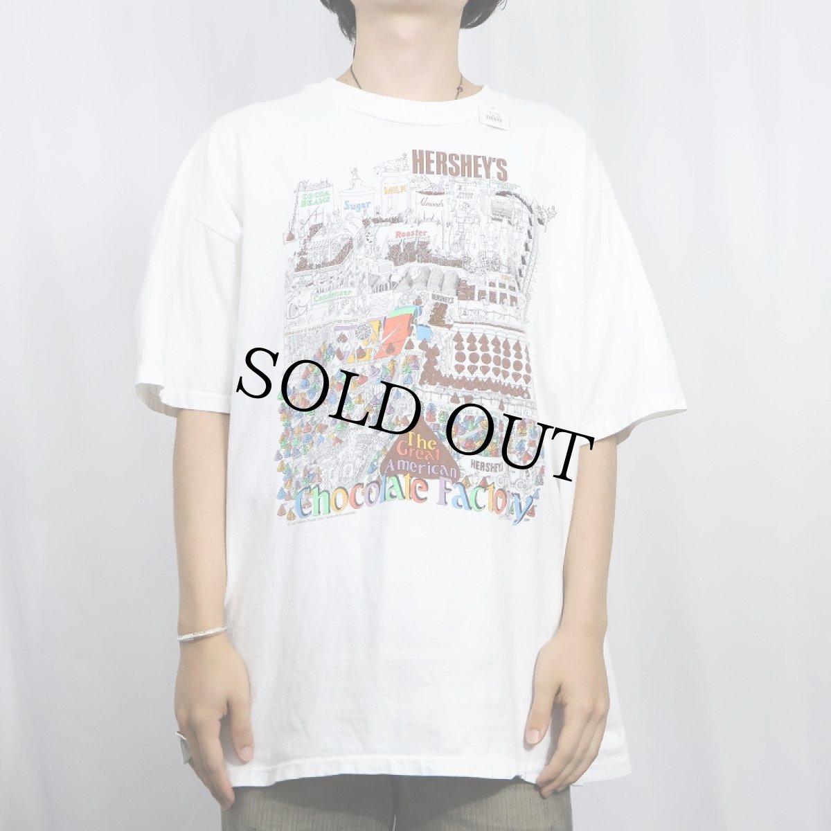 画像2: 90's HERSHEY'S USA製 "Chocolate Factory" お菓子企業 イラストプリントTシャツ XXL (2)