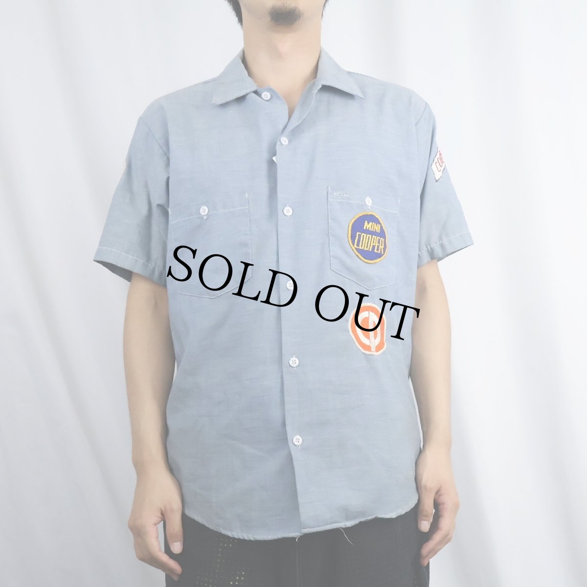 画像3: 70〜80's MONTGOMERY WARD "MINI COOPER" ワッペン付き シャンブレーシャツ (3)