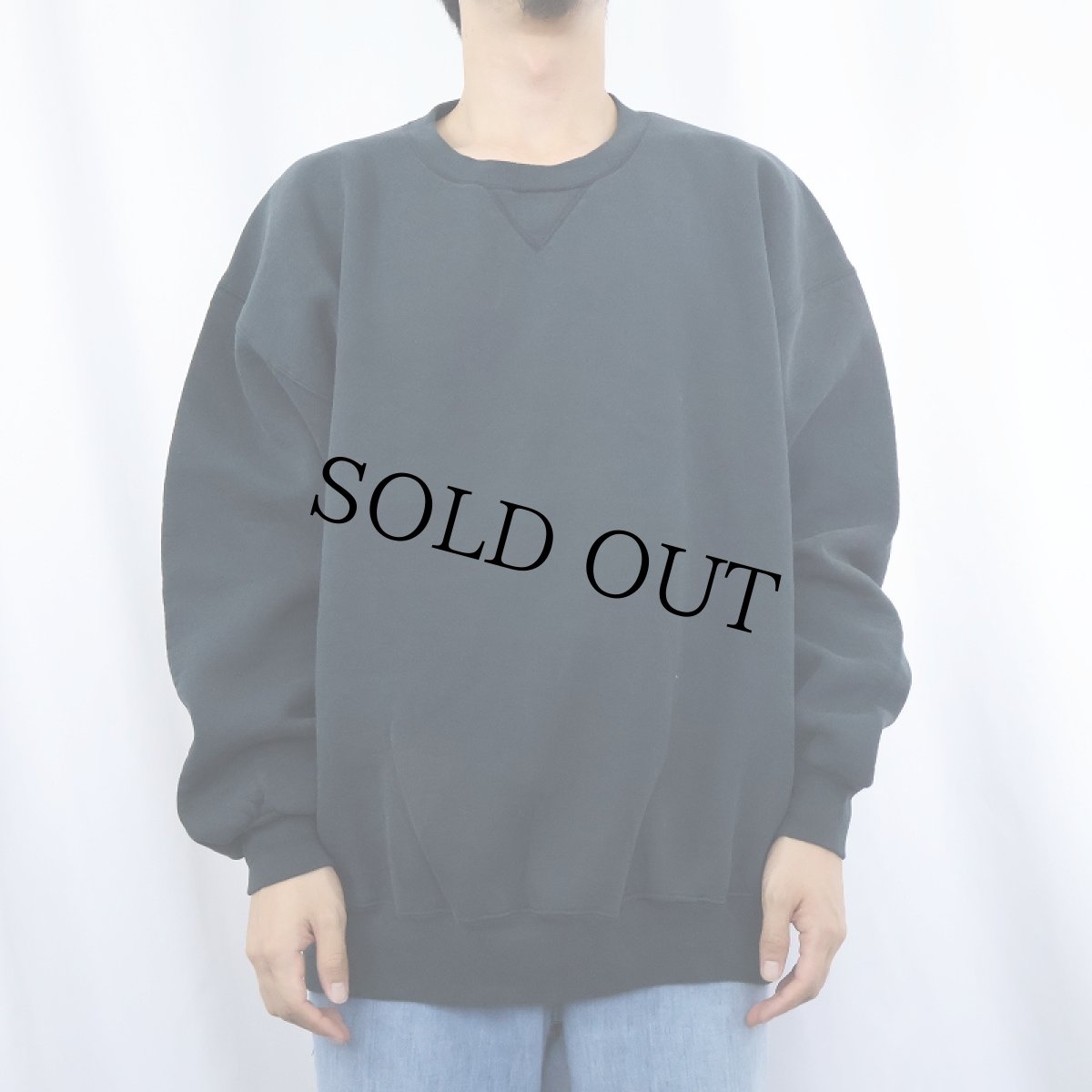 画像2: 90's RUSSELL ATHLETIC USA製 前V スウェット BLACK XXL (2)