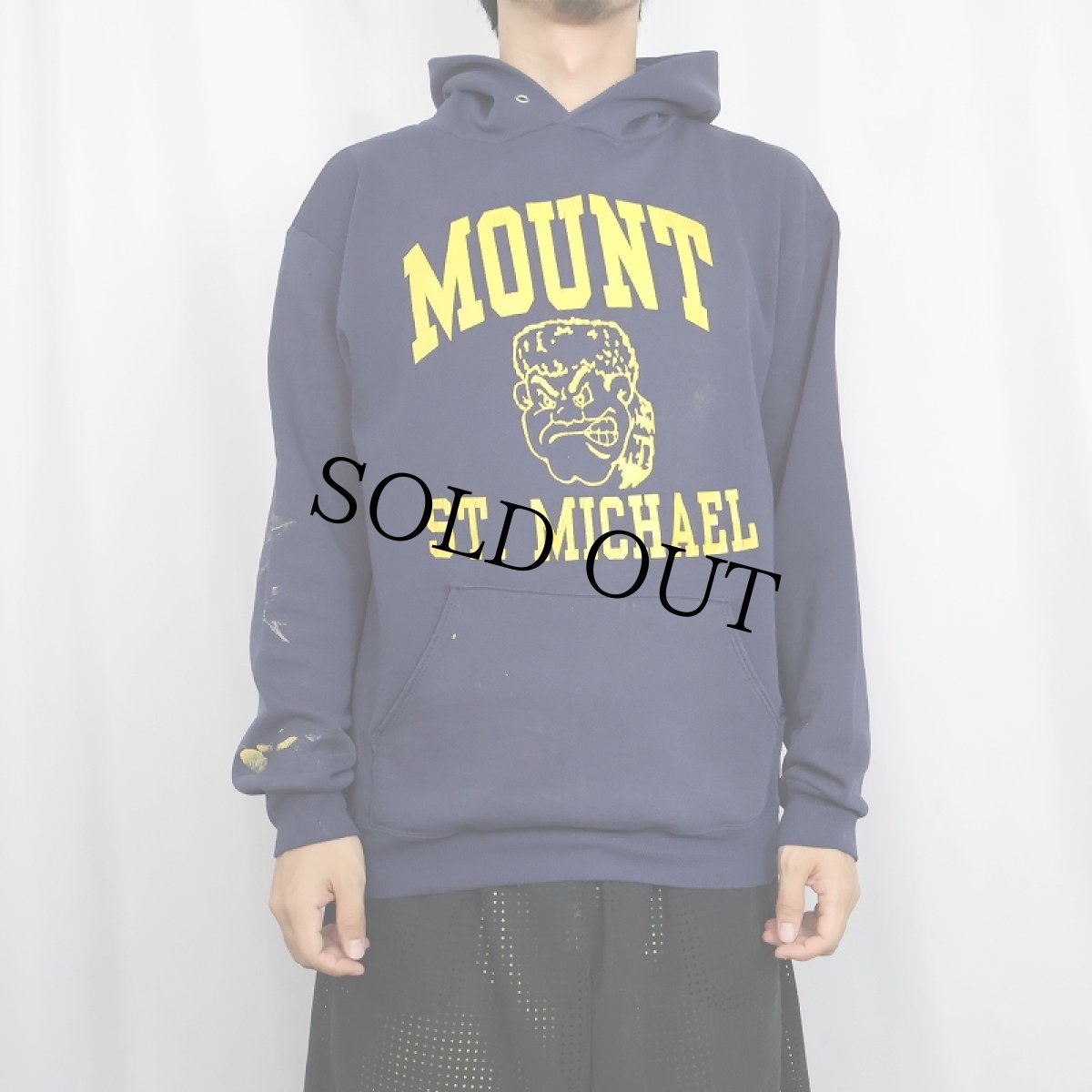 画像2: 80〜90's JERZEES USA製 "MOUNT ST. MICHAEL" プリントスウェットフーディー NAVY L (2)